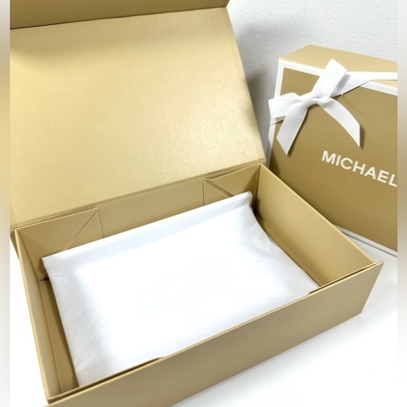 Michael Kors Gifr Box empty 12/9/4 1pc - Picture 3 of 3